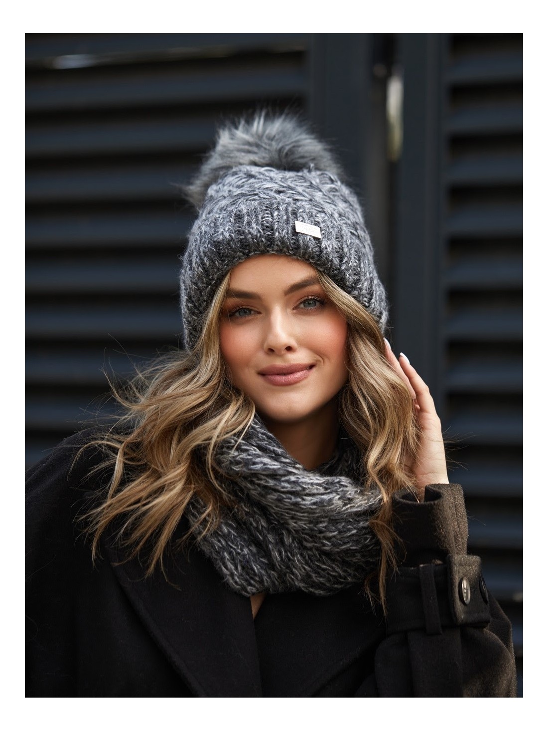 Warm women\'s set with a graphite scarf C34 - Online store - Boutique